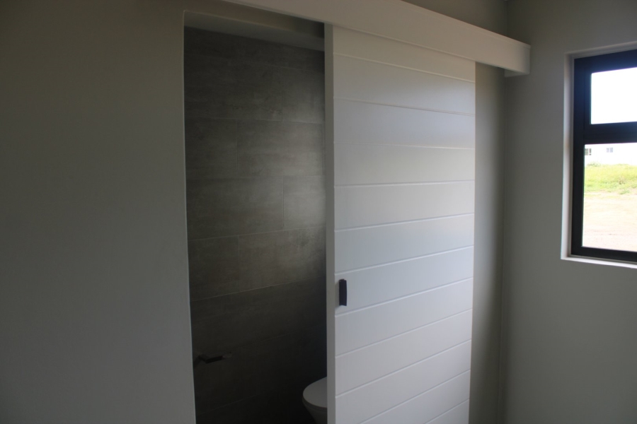 4 Bedroom Property for Sale in Kidds Beach Eastern Cape